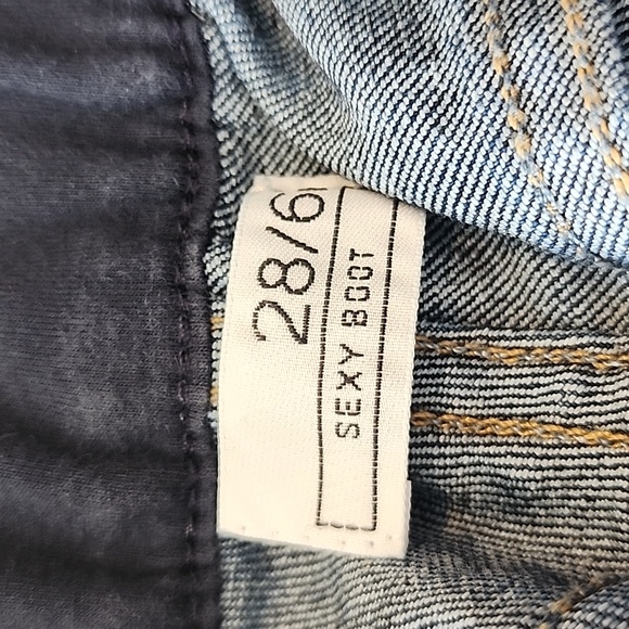 Gap Maternity Sexy Boot jeans size 6 regular - Picture 8 of 8